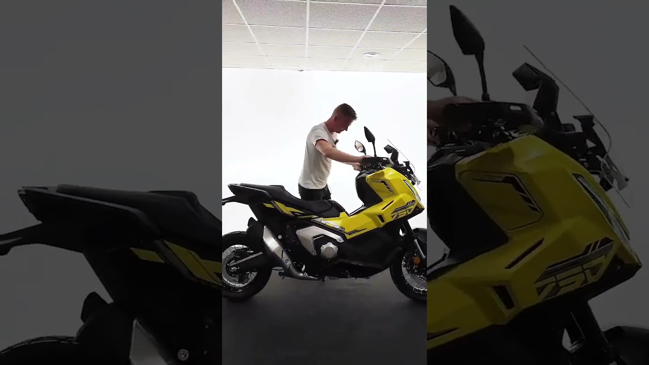 The 2025 new model Honda x-ADV 750 Is this completed front look change