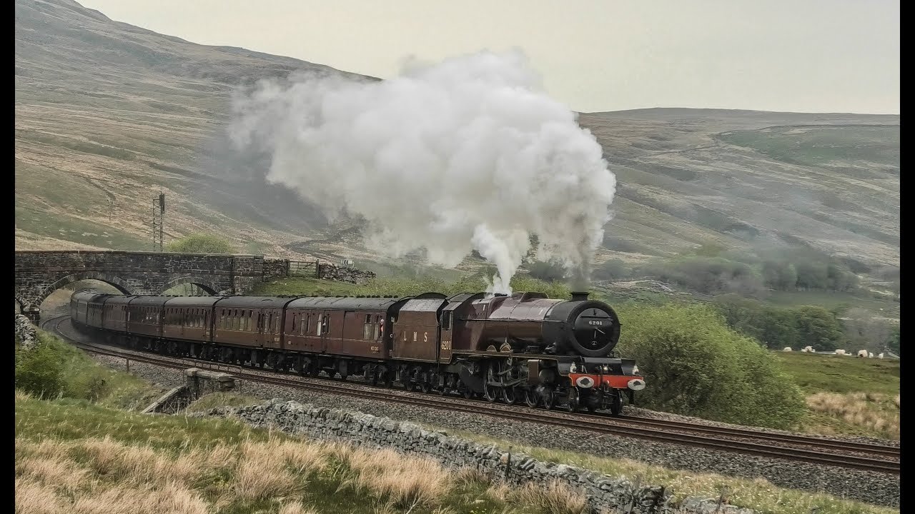 6201 'Princess Elizabeth' Thunders Over Ais Gill On The Dalesman (2019)
