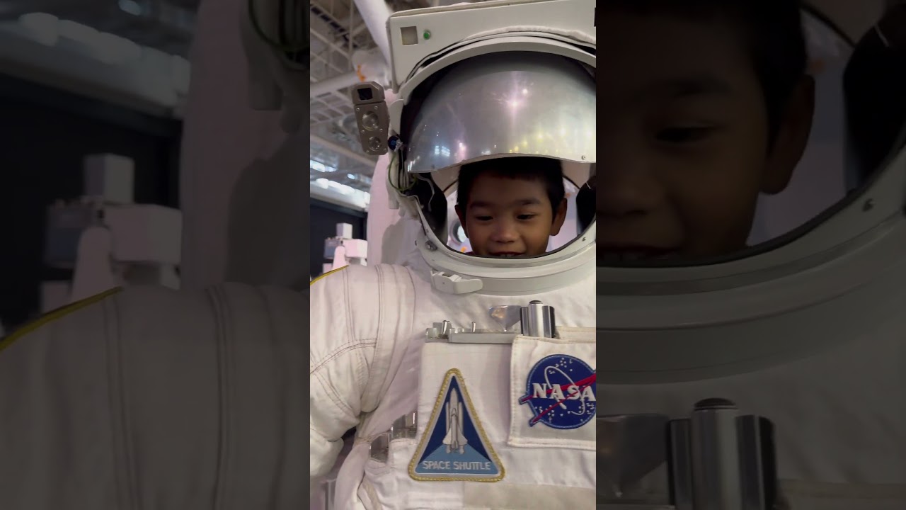 Astronauta 👩&zwj;🚀👦🏻 - Museu de Ci&ecirc;ncias Aeroespacial de Kakamigahara ( 2024-10-12) #yan_daigo