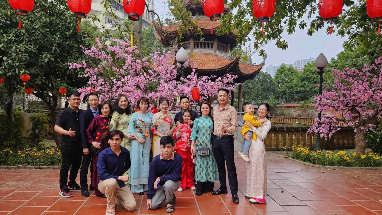 Tết Bính Ngọ 2026 - con cháu cụ Thư