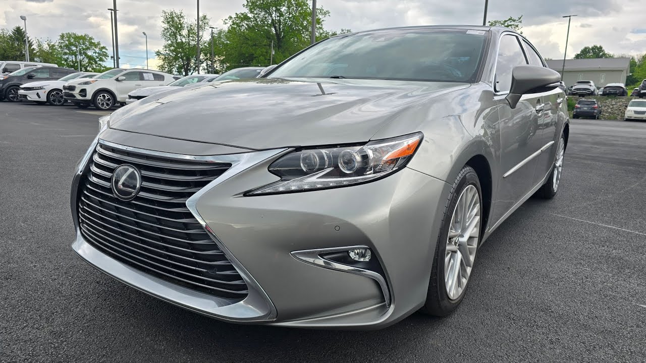 2017 Lexus ES 350 W/ NAV and Premium Audio and Ultra Luxury Pkg ONLY 18999
