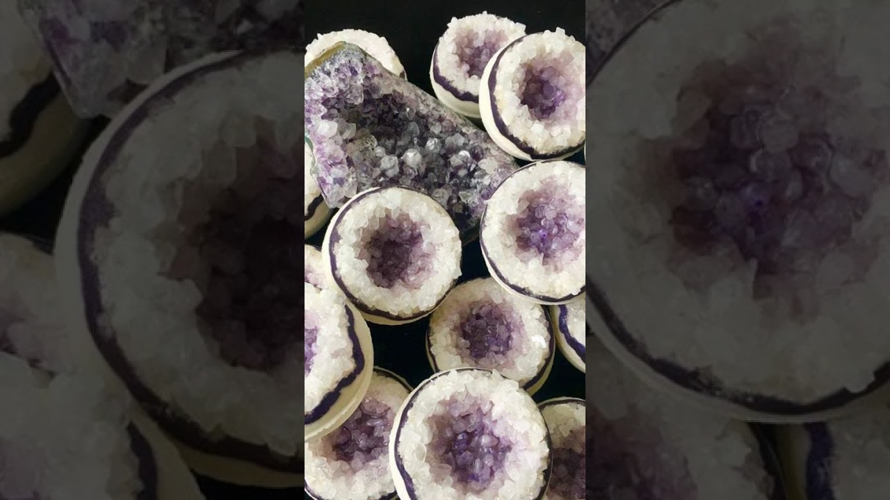 Artisan Amethyst Geo Vegan Bath Bomb