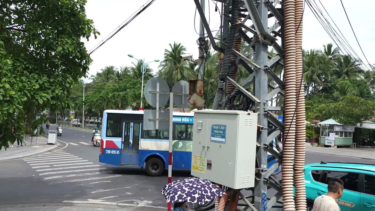 2024.01.08 베트남 냐짱 빈펄 비치프론트 호텔 앞 교차로