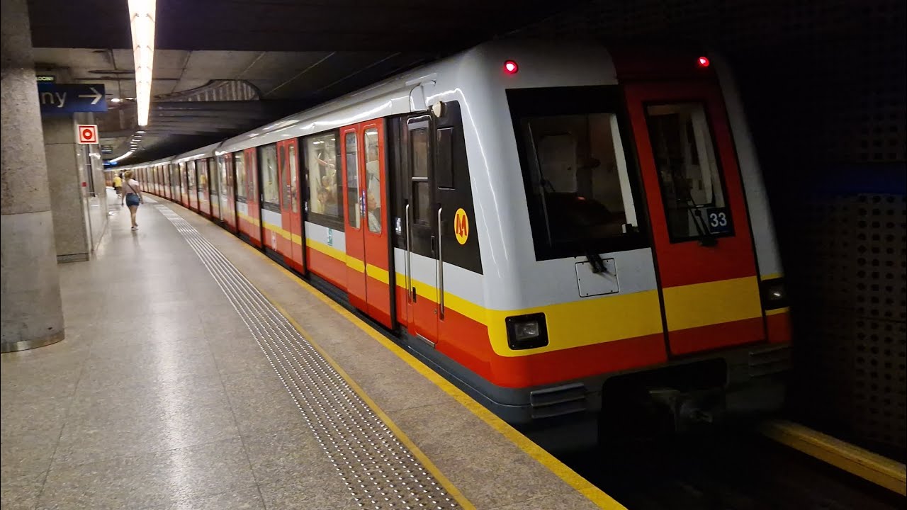 Mitfahrt in der M1 von Ratusz Arsenał bis Młociny im Alstom Metropolis 98B 1033