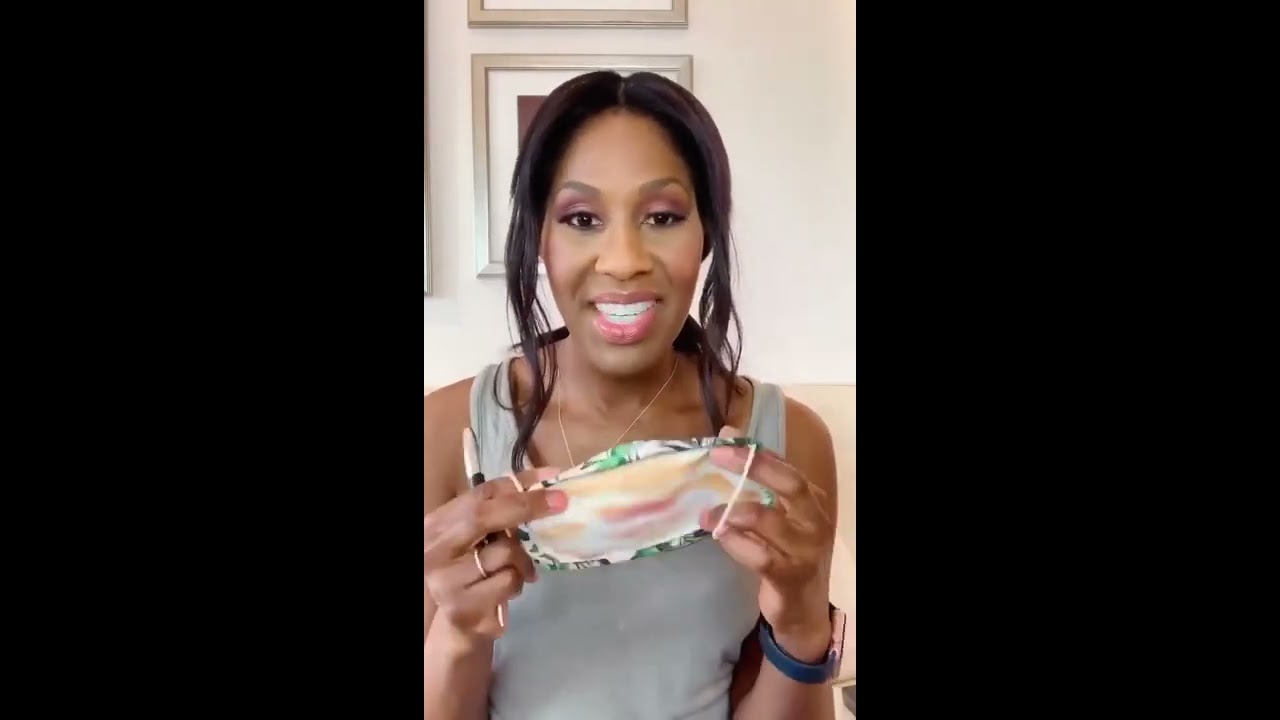 How to Remove Make-Up From Your Face Mask