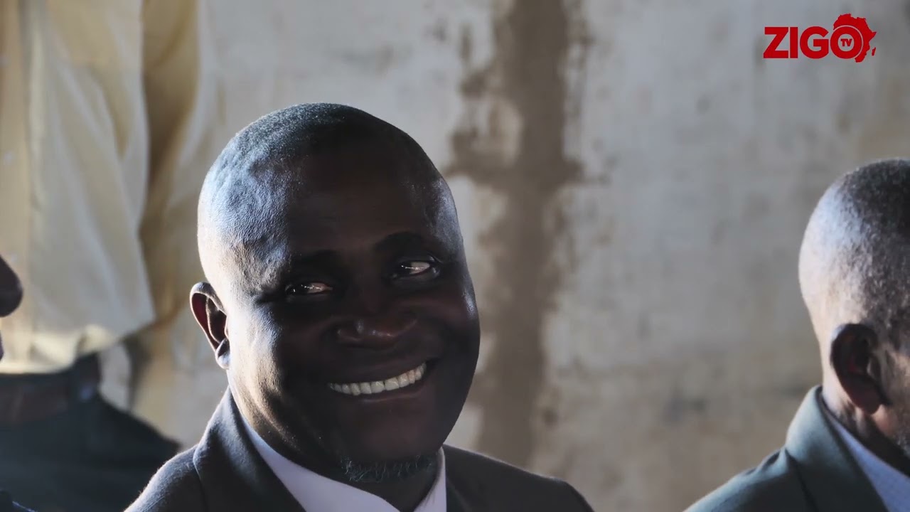 huyaiwo mutonge nyaya iyi Amai ava vane chikomba here, varambwa zvinopisa tsitsi / Chief Bushu