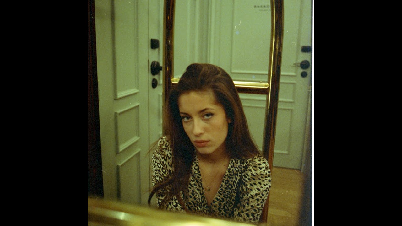 iliona - Rattrape-moi (Clip Officiel)