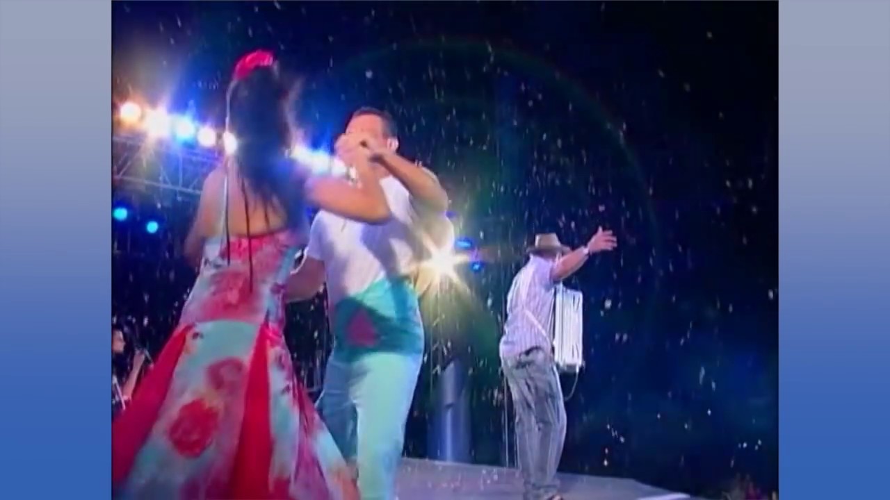 Fábio Carneirinho - DVD aos pés do meu padim
