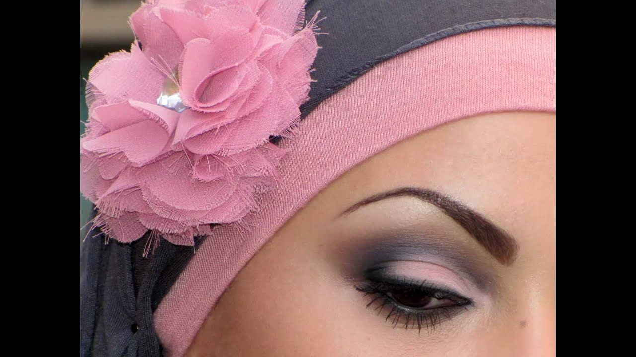 MAC - classy in pink طريقة وضع المكياج باللون الوردي الفاتح