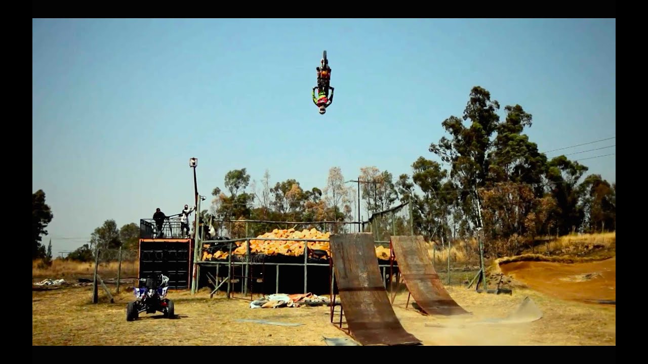 Training for freestyle motocross with Nick de Wit