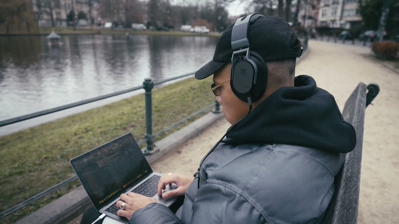 I took my guitar to the park and made a beat...