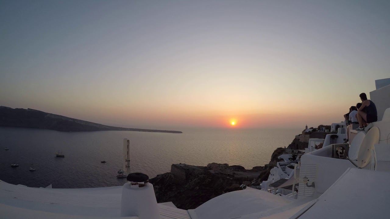 Santorini's Oia sunset timelapse video in 4K