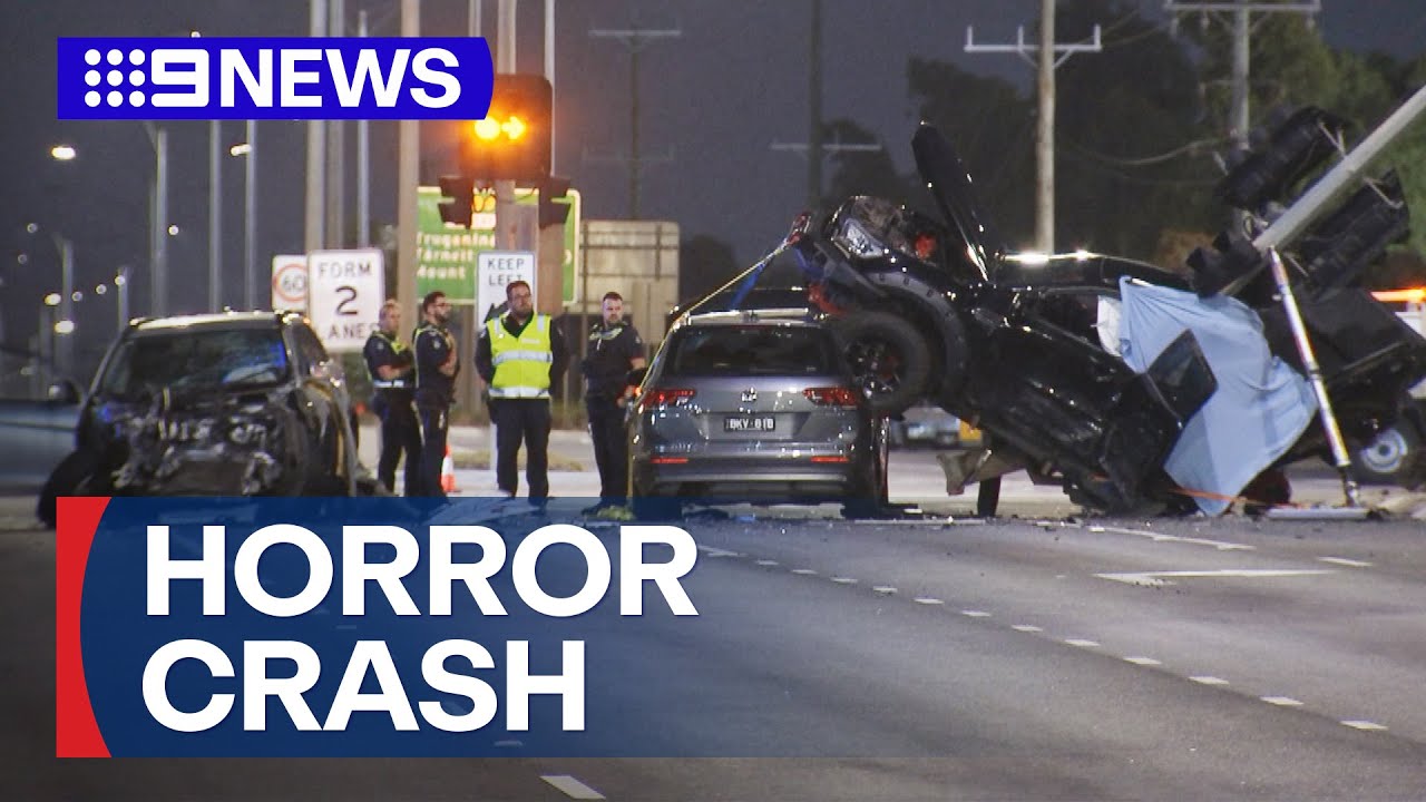 One dead, another injured after horror three-car crash in Melbourne | 9 News Australia