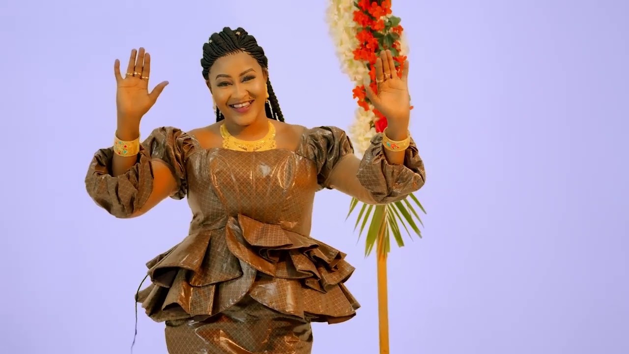 SAFI DIABATÉ - ADAMA DAMISS TRAORÉ (CLIP OFFICIEL)