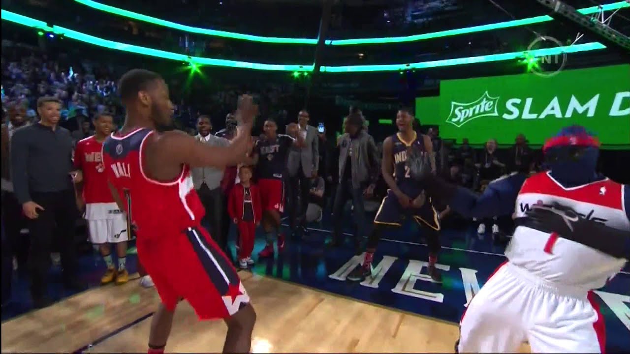 John Wall Double-Pump Dunk Over Wizards Mascot (NBA Dunk Contest 2014)