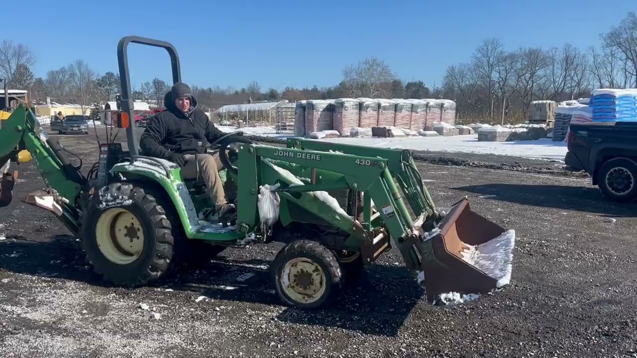 LOT 25 - John Deere 430 Tractor