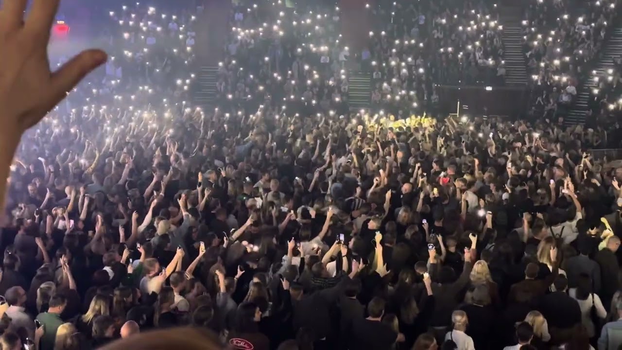 Markus Krunegård live 2025 Avicii LA LA 
