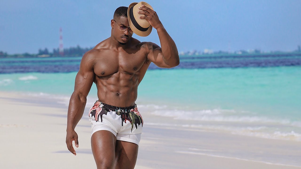 PUMPING IRON IN THE MALDIVES