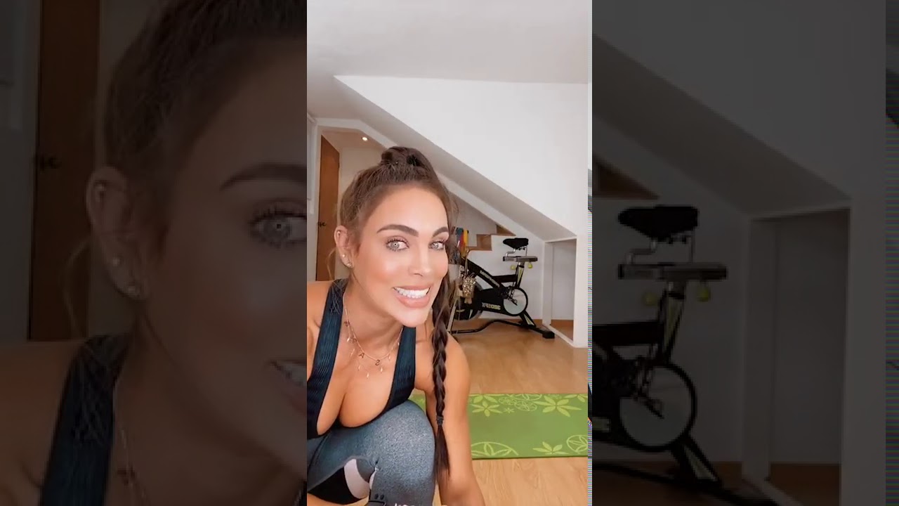 Sara Corrales (viernes de piernukis)