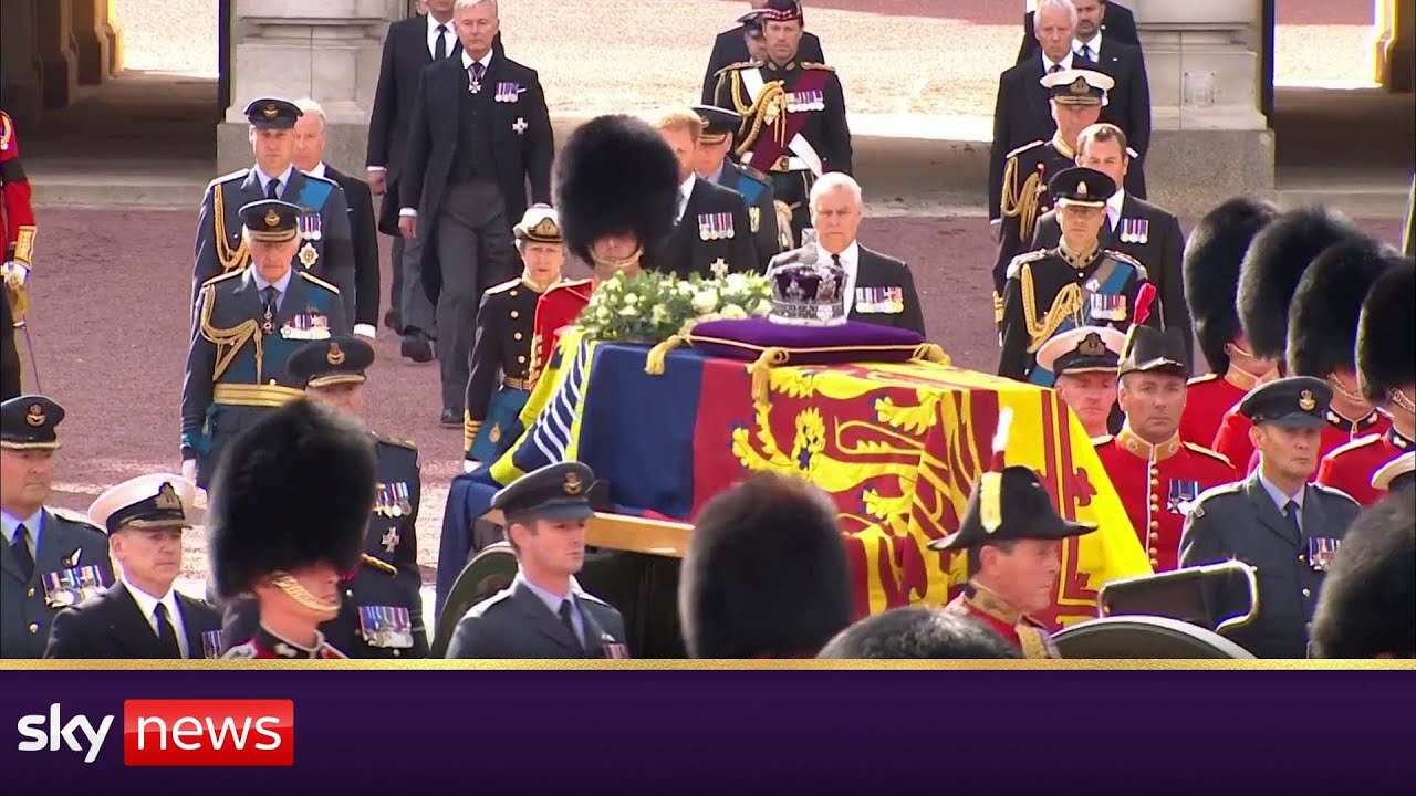 The Queen's final journey to lying in state
