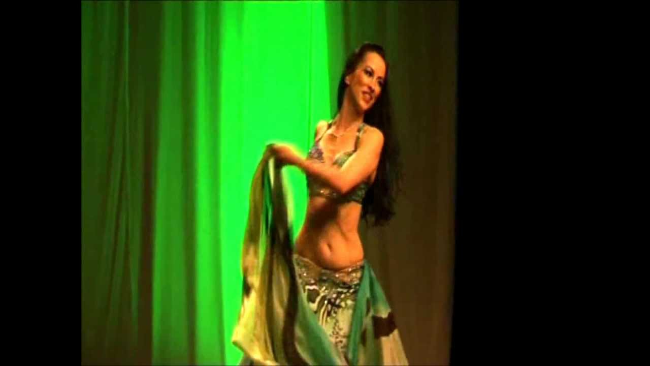 Khalida - Double veil and Drum solo - Tales of Sahara 2012