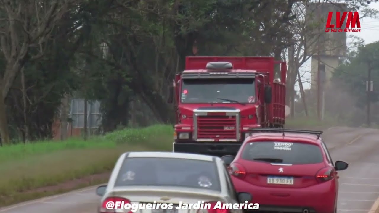 “Flogueiros” en Misiones: filman y camioneros saludan con maniobras temerarias