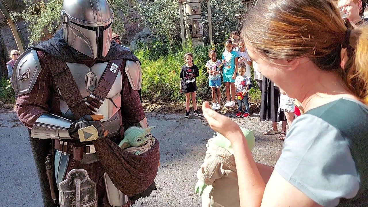 March 1, 2023 The Mandalorian and Grogu at Hollywood Studios For the 1st Time Ever