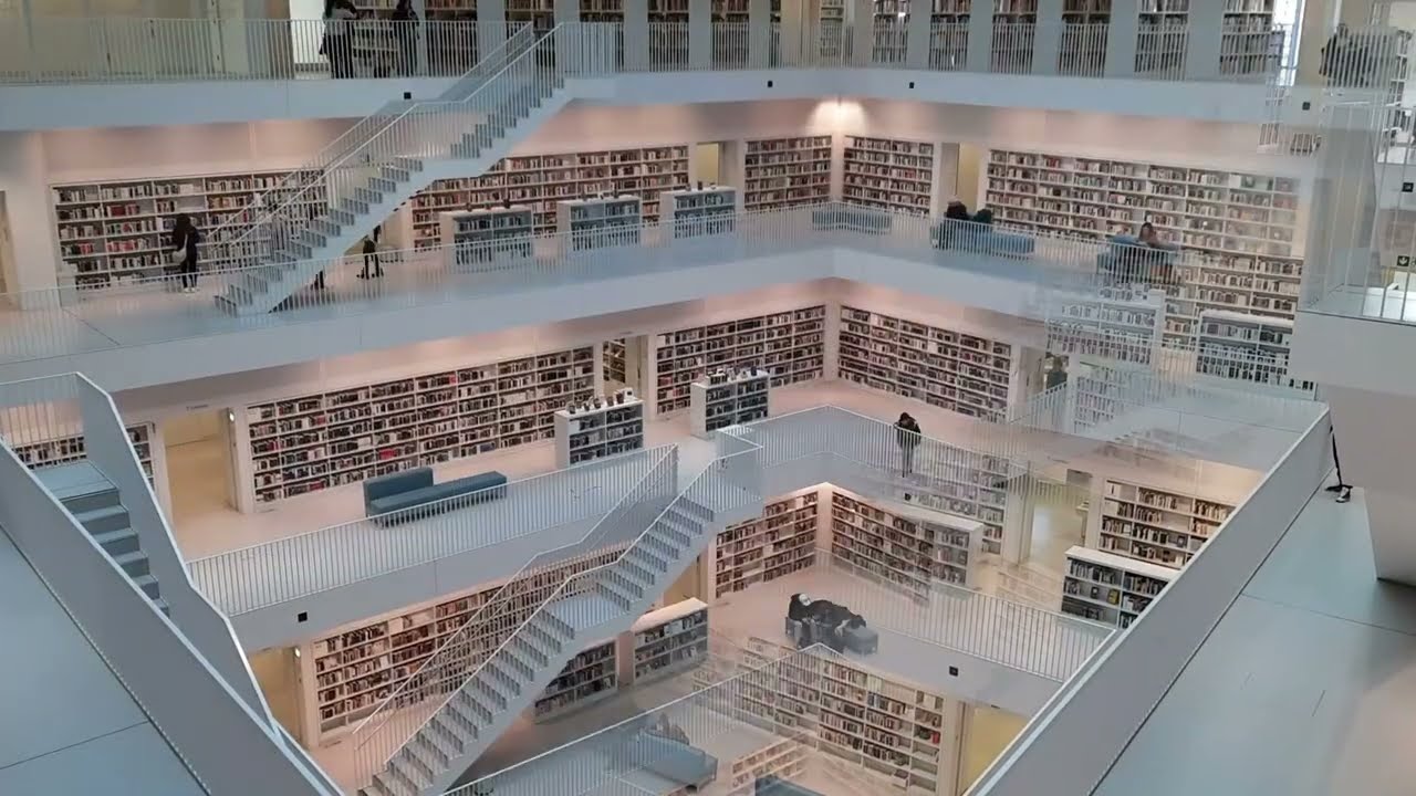 Городская библиотека Штутгарта, Германия, 2026 год.