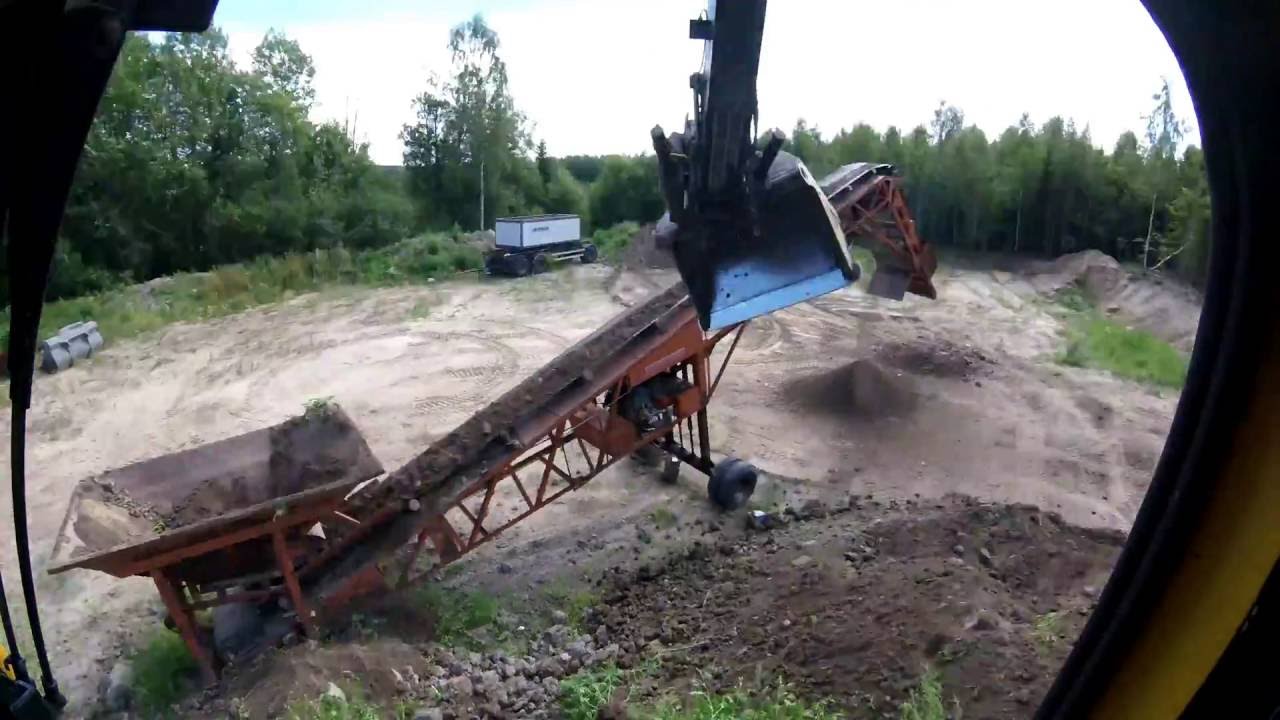 F:ma Robin Löfström: Sållar Matjord