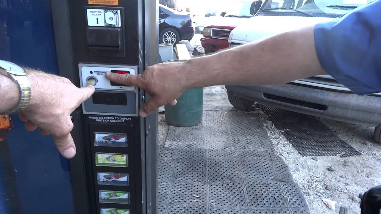 PEPSI MACHINE BASIC TRAINING AT THE JUNKYARD BY CARLOS #HalHill