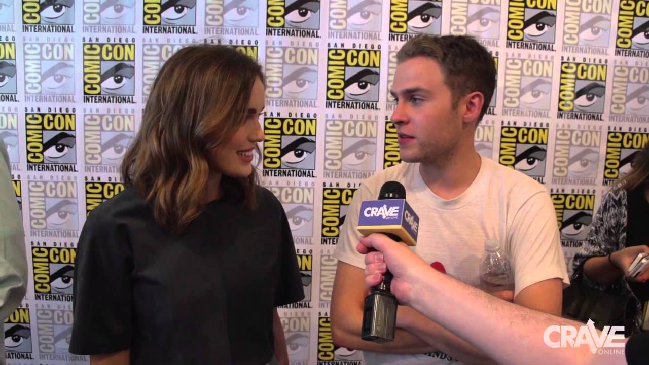 Comic-Con 2014: Agents of S.H.I.E.L.D. – Elizabeth Henstridge and Iain De Caestecker Interview