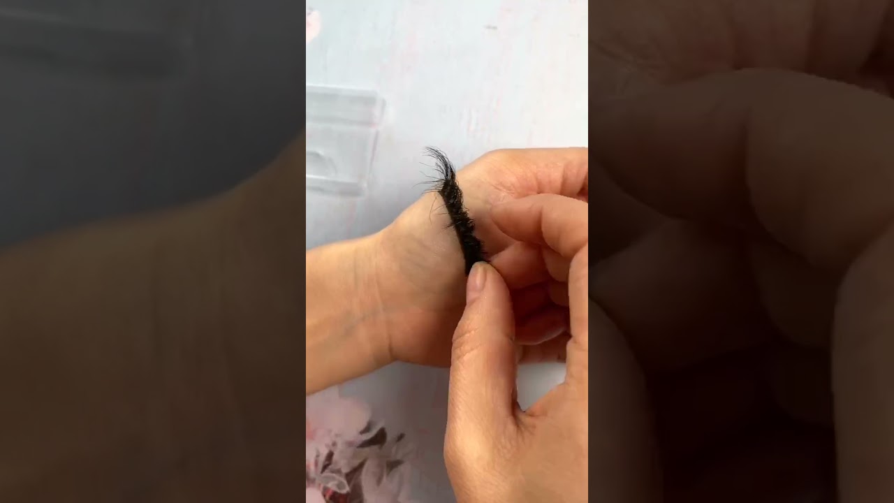 eyelash adhesive  eyeliner pen