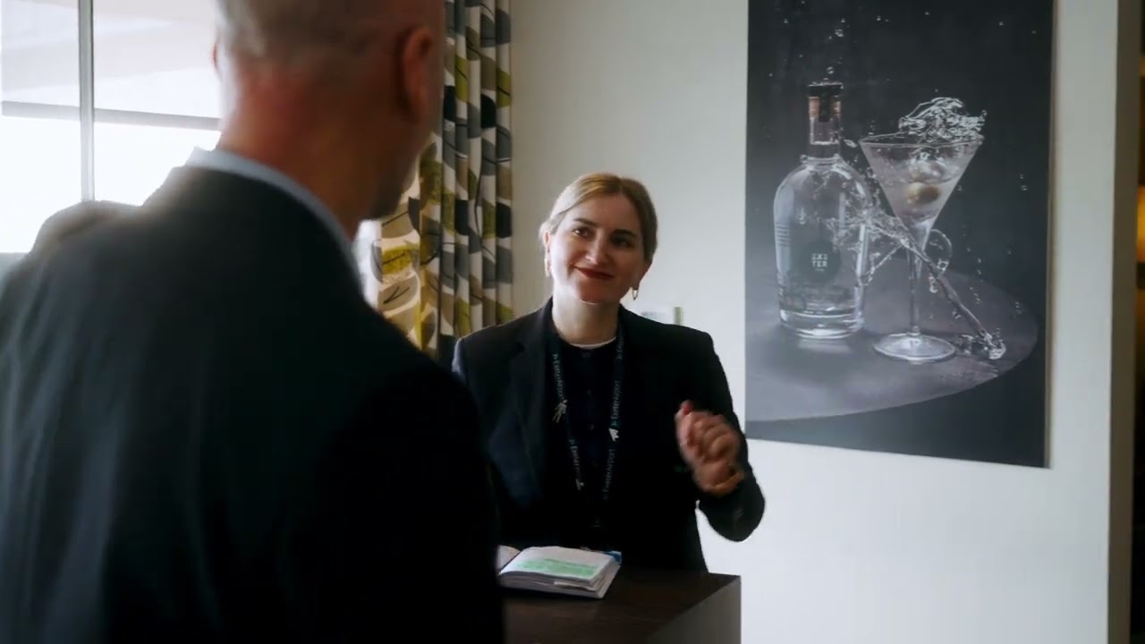 Exeter Airport help video - Executive Lounge.