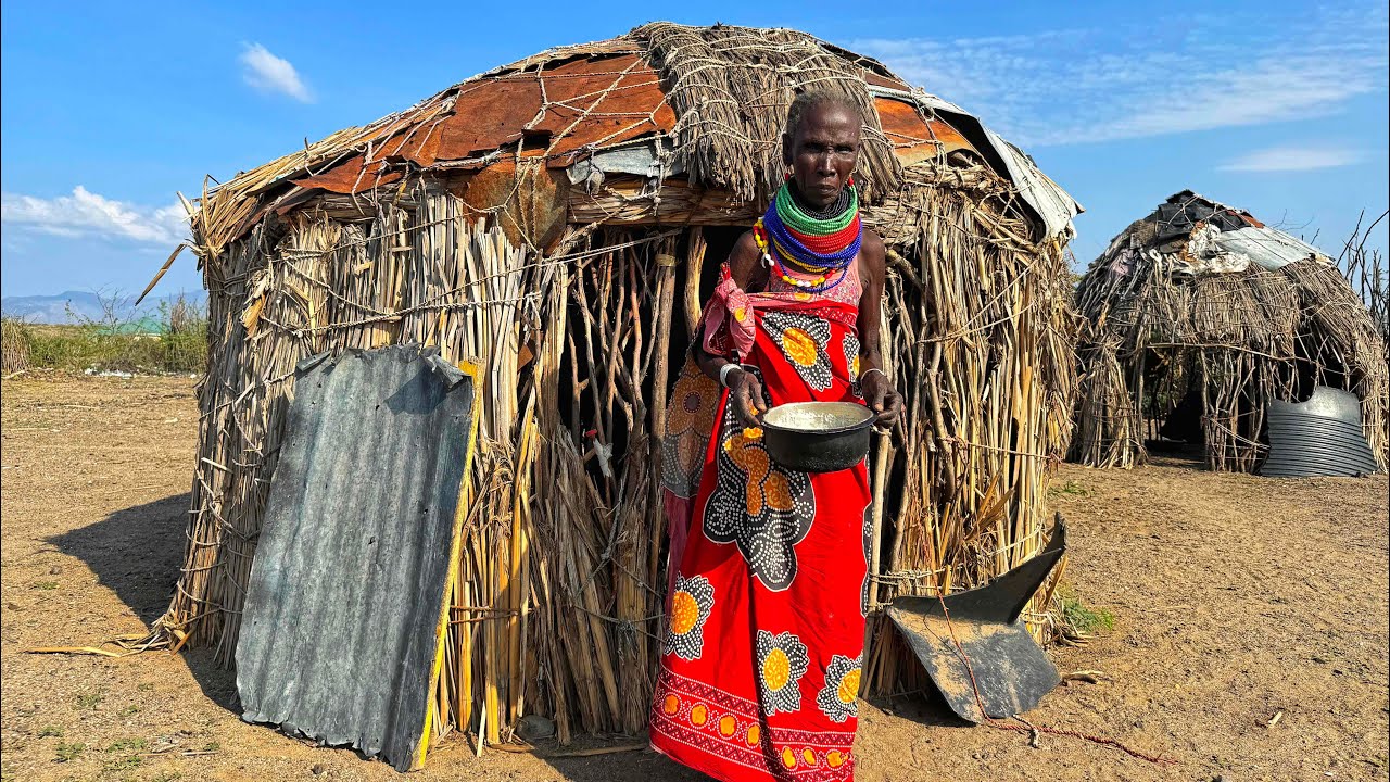 African village life#cooking  Village food Cassava flour and Palm oil