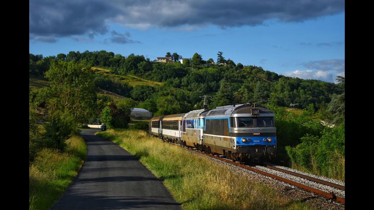 Le train thermique en action entre Albi et Rodez