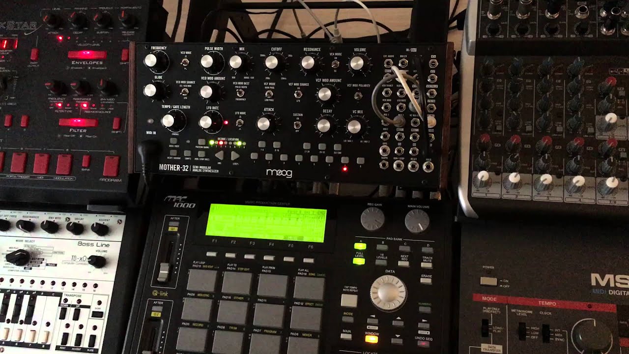 Daft Punk - Da Funk Patch Moog Mother-32  [TB-303 Patch]