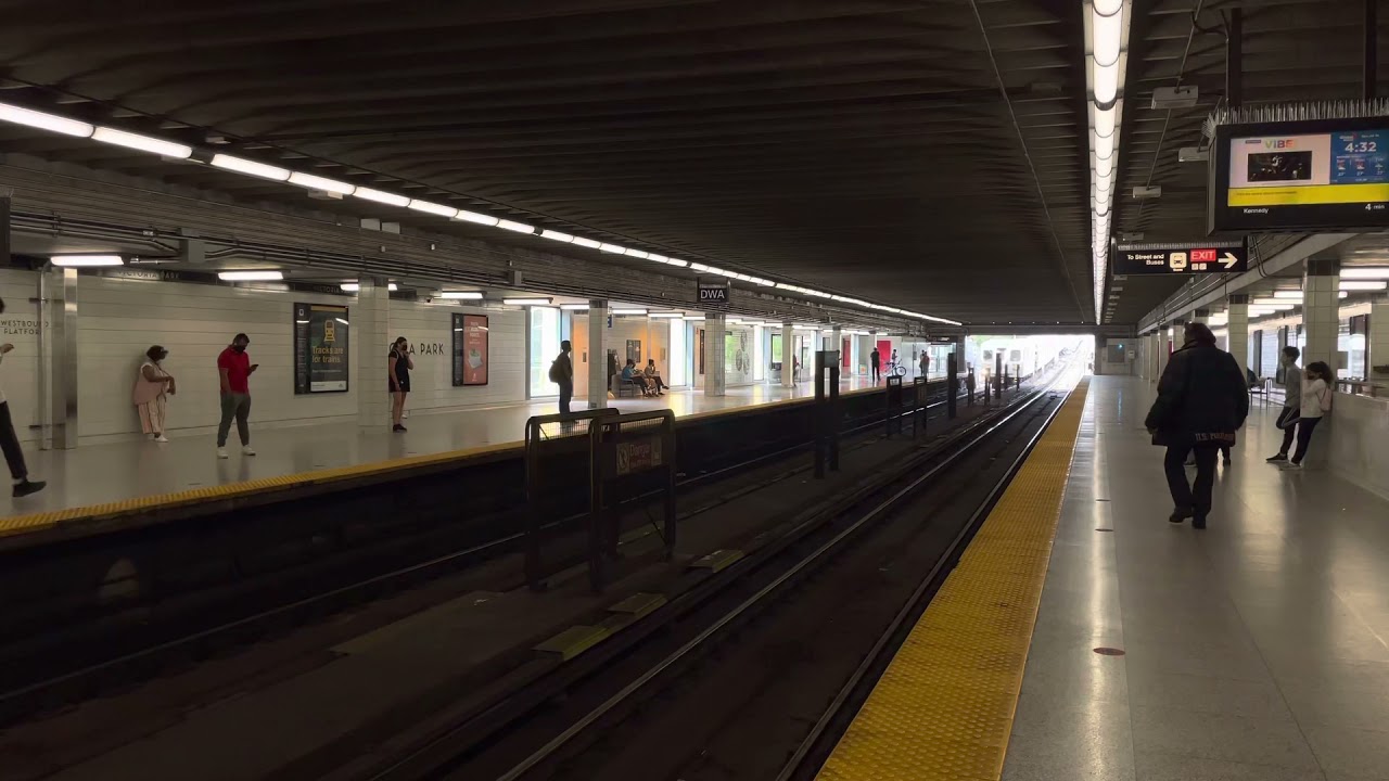 TTC Subways 65