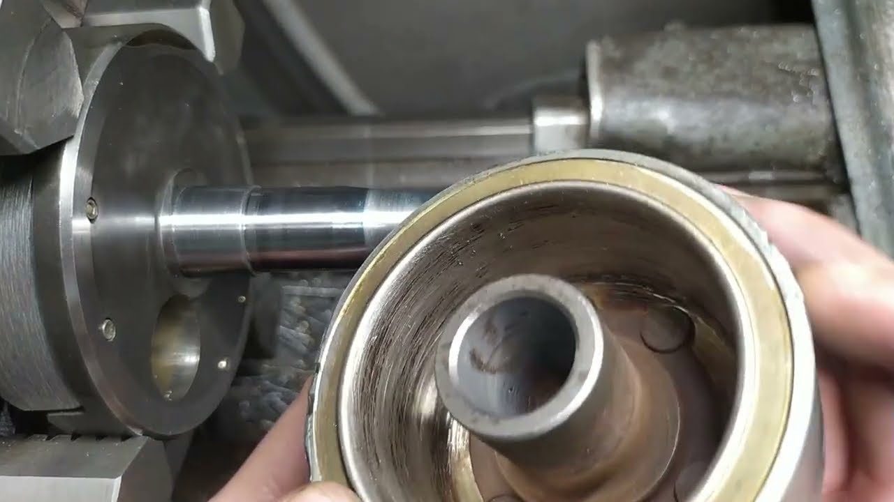 Lapping and bluing flywheel taper to the crank to restore a nice contact all across the cone
