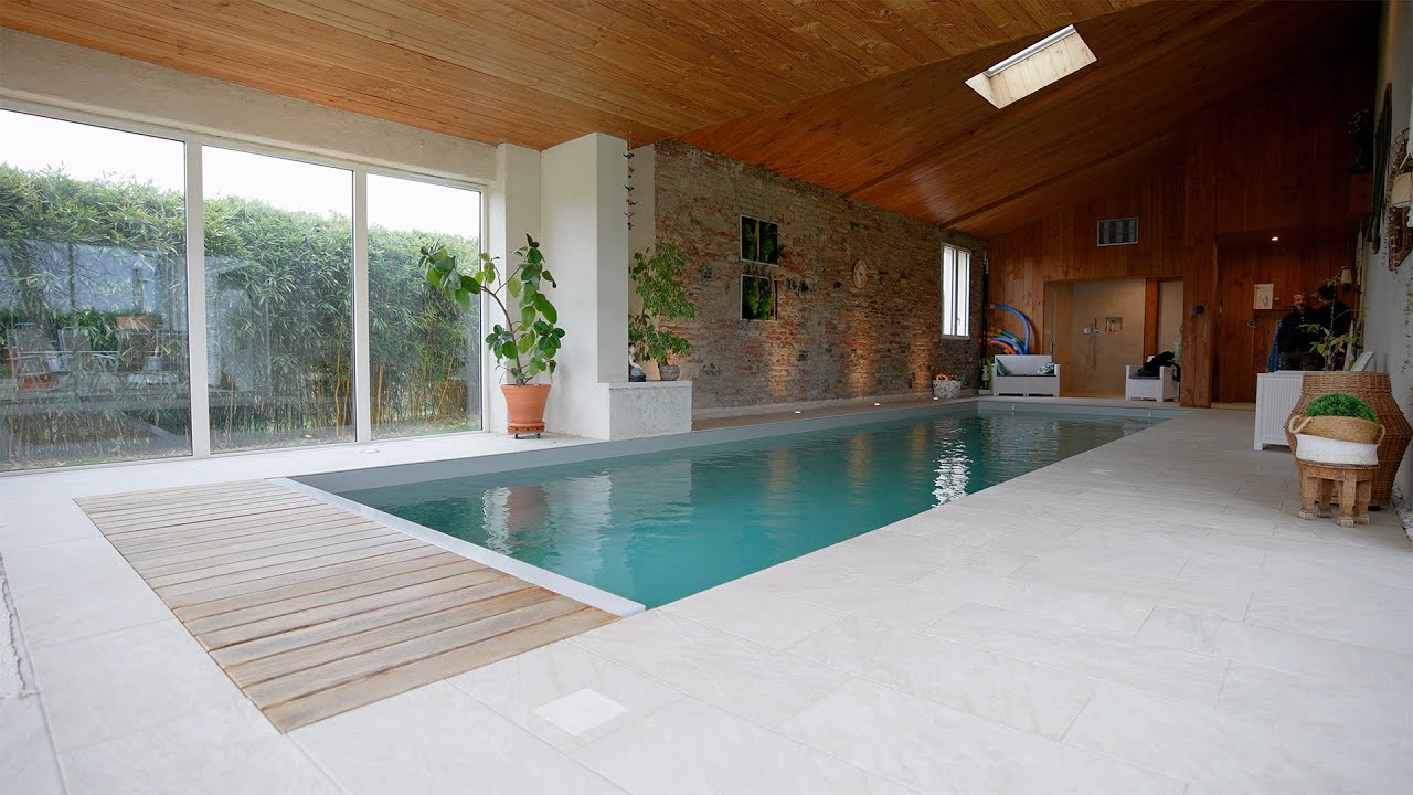 Réalisation d'une piscine intérieure à Toulouse - Irripiscine by Irrijardin 😍