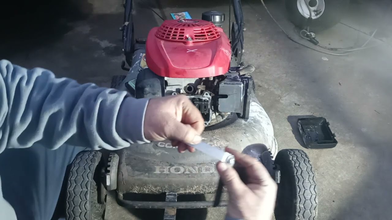 RDMJ.COMO AJUSTAS LAS VALVULAS DE LAS MAQUINAS HONDA CORTA CESPED.