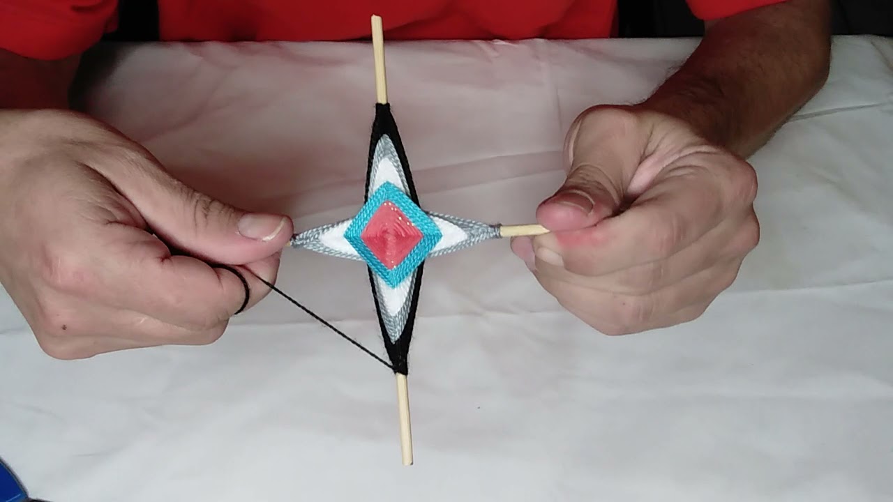 Séptimo video tutorial de un Ojito de Dios Huichol