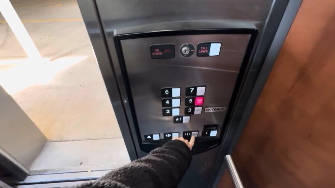 2007 Schindler 400A Traction Scenic Elevators @ The RACM & Schlitz Parking Garage - Milwaukee, WI 