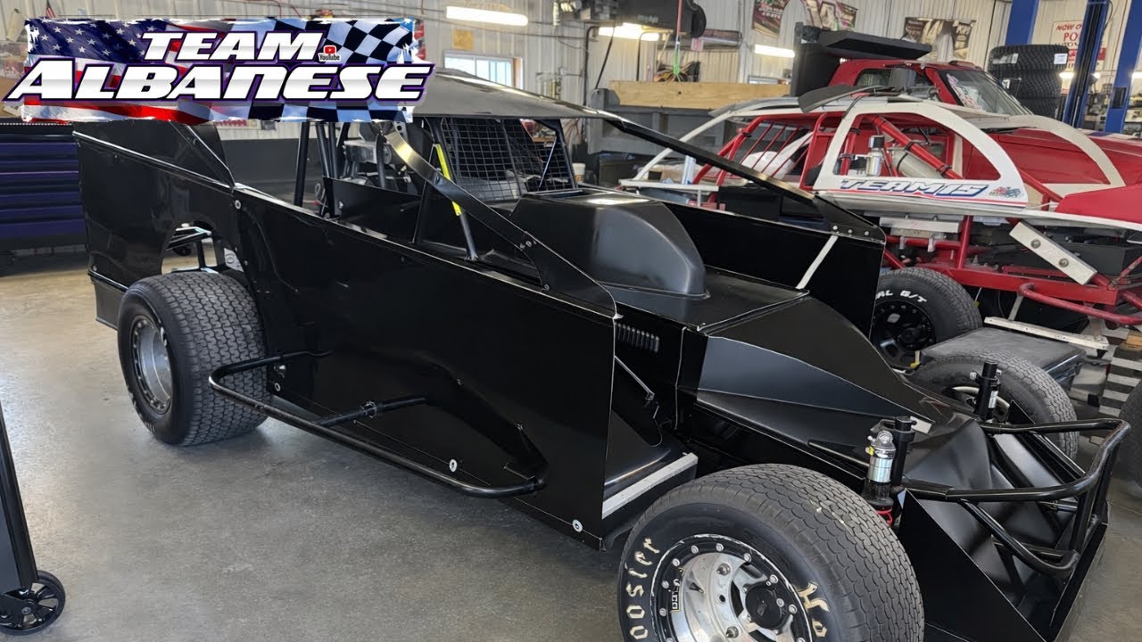 Team Albanese gets to work on the 2026 602 modified ride!!