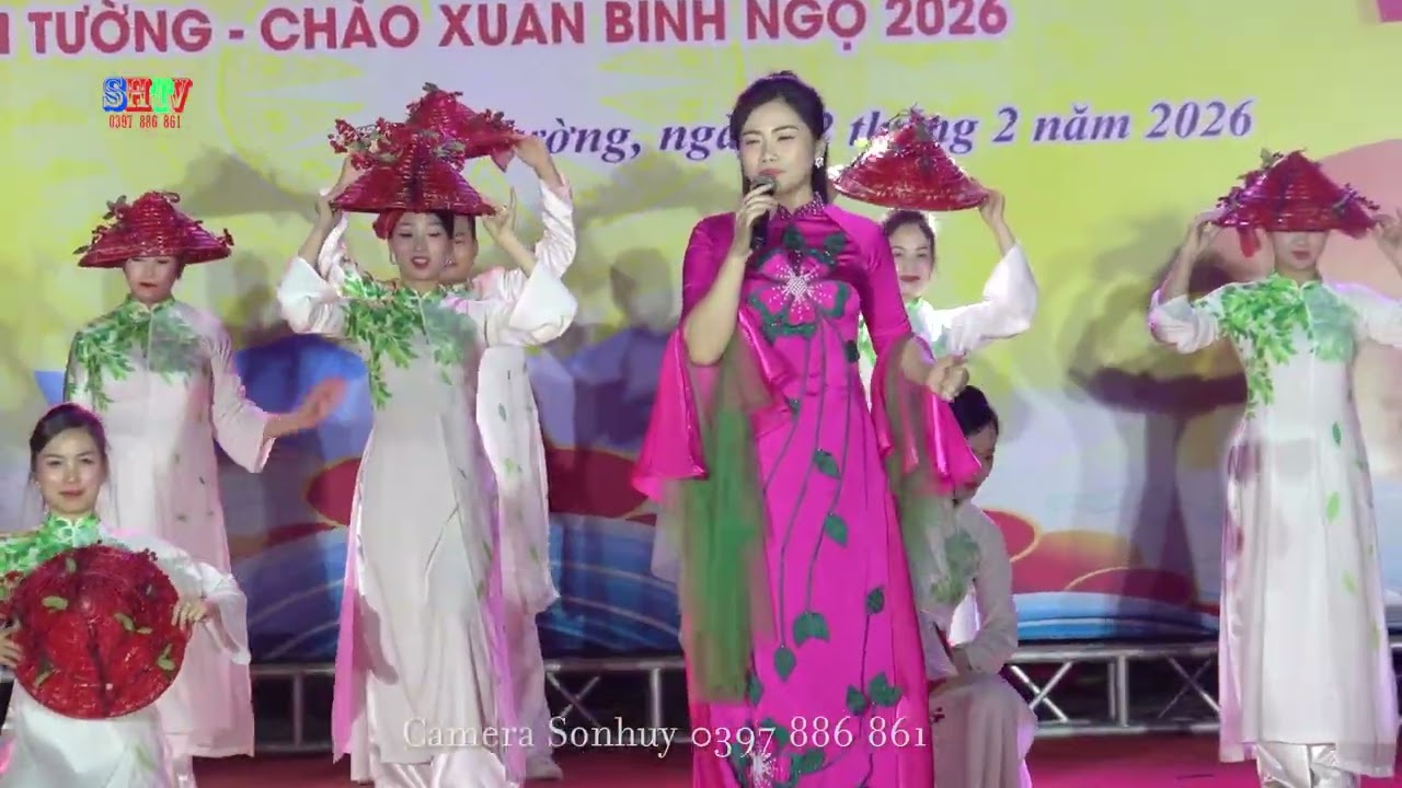Một vòng Việt Nam - BD : CS Hương Ly & tốp múa