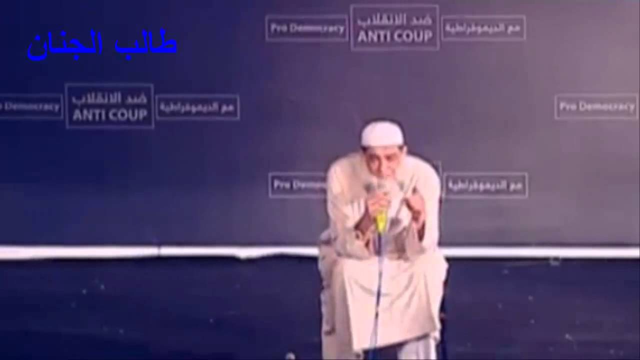 الشيخ عبدالمقصود من منصة رابعة قال ان السجون الحربية الأن مليئة برتب الجيش الرافضة لأنقلاب السيسي