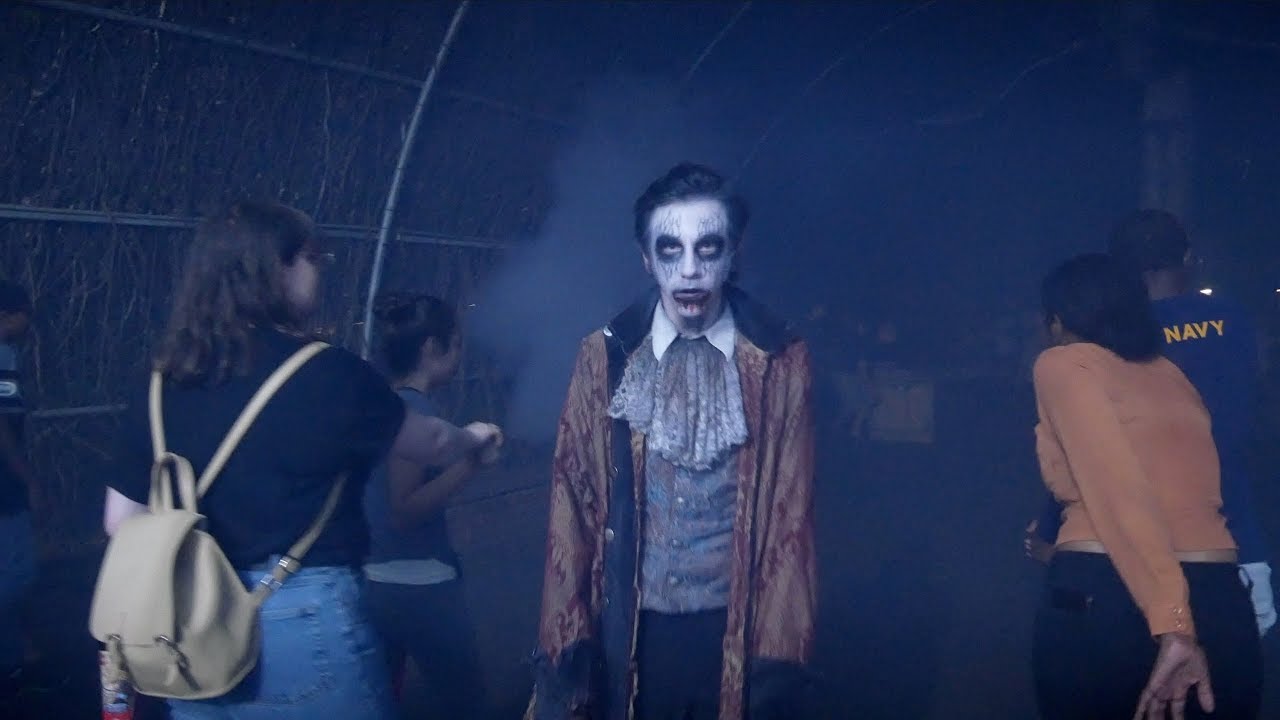 The Lair 4K Scare Zone Walkthrough Kings Dominion Halloween Haunt 2018