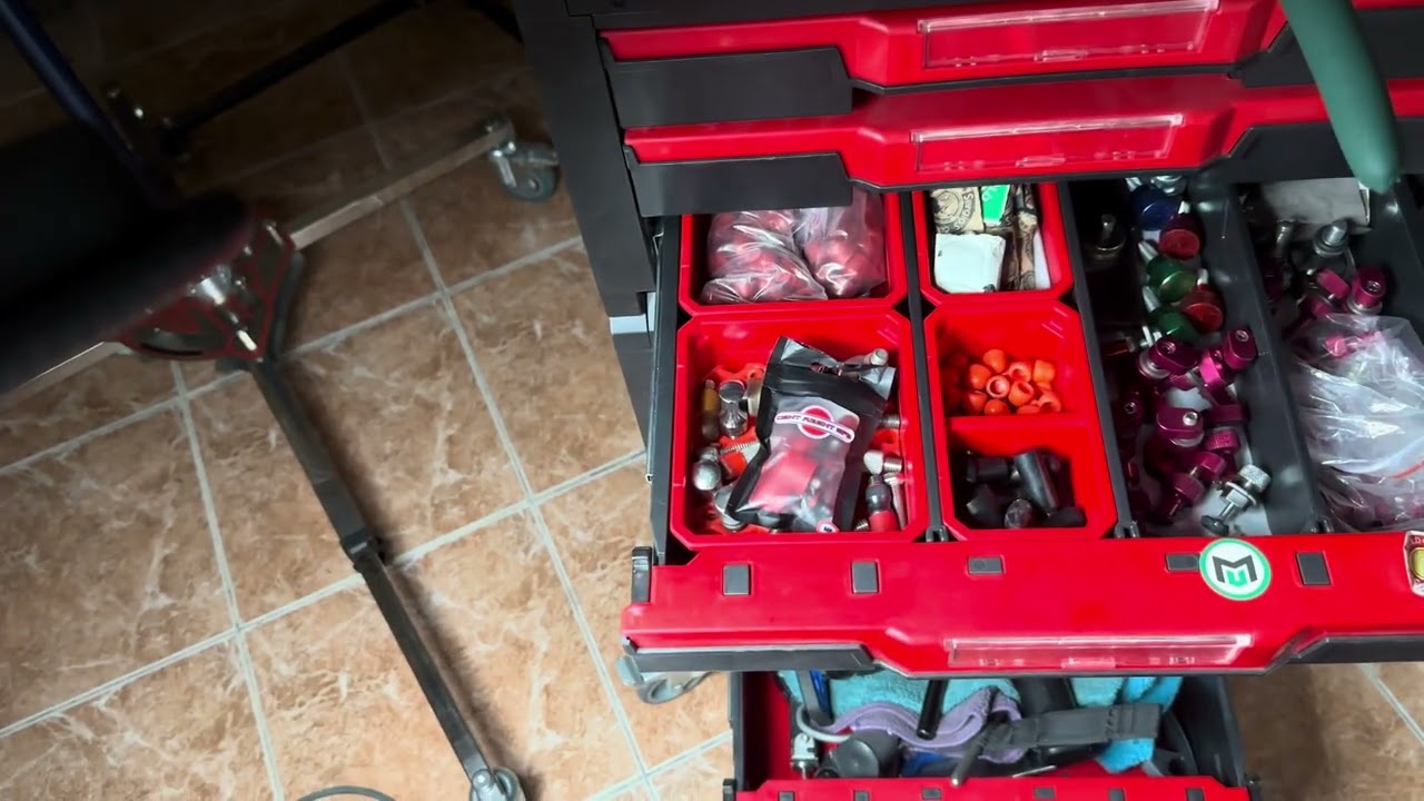 PDR растянутая вмятина  ремонт без прибора 