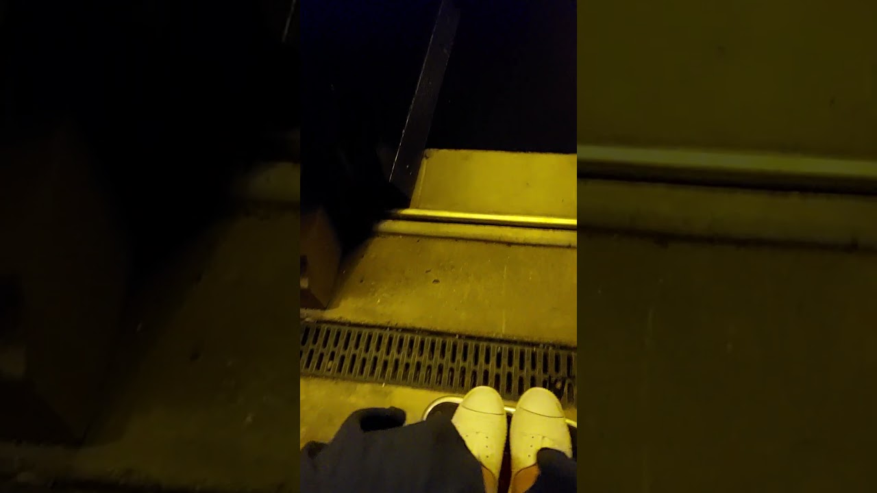 Derwent Manor Hotel #wheelchairtangofoxtrot review: getting a wheelchair through the door alone