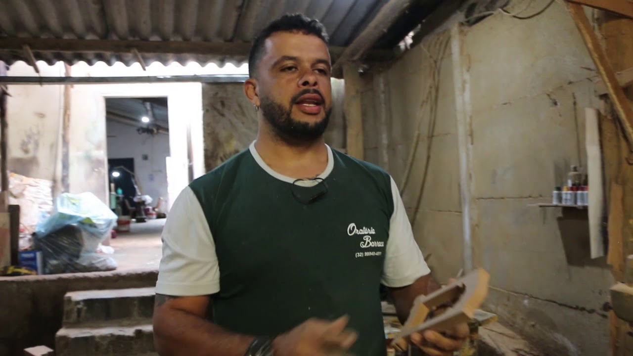 Oratório em Madeira