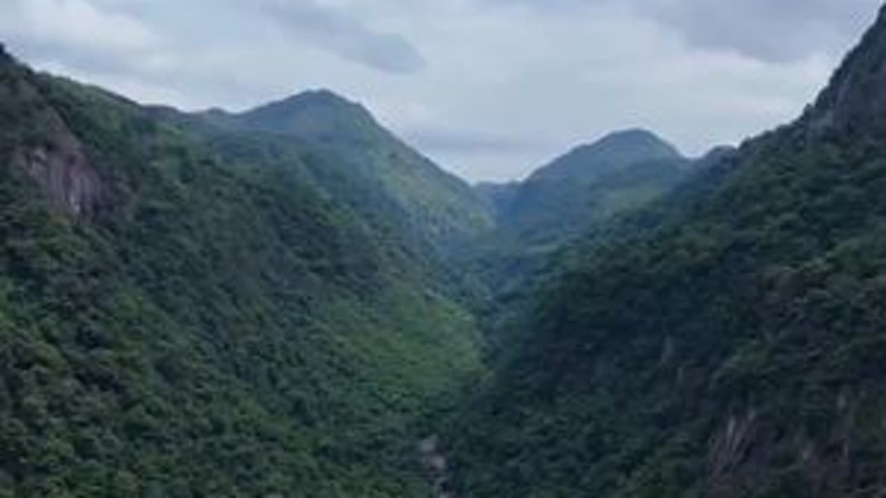 #溯溪探险 闽侯倒著溪，风险与刺激，快乐与痛苦！纯纯的野线，难度很大，驴友慎行！